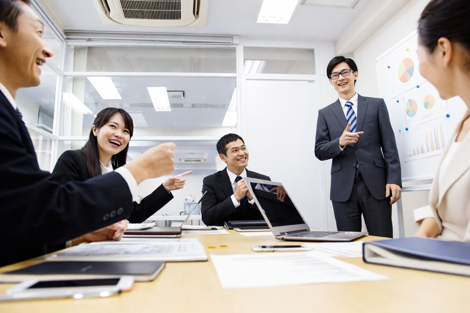 現場での実践的なスキル習得のイメージ